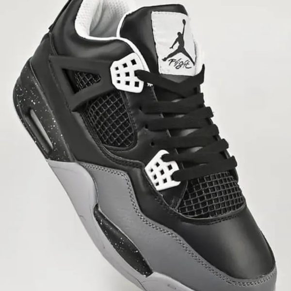 Jordan retro 4