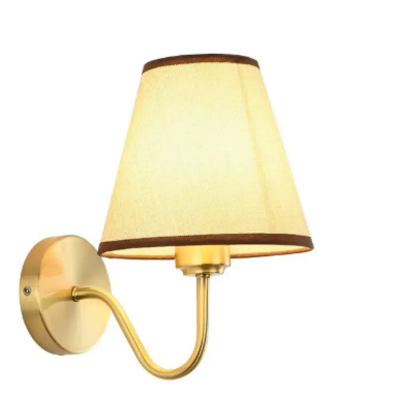 Lámpara de pared creativa estadounidense europeo de dormitorio hotel de pasillo interior con cubierta de tela Dorada