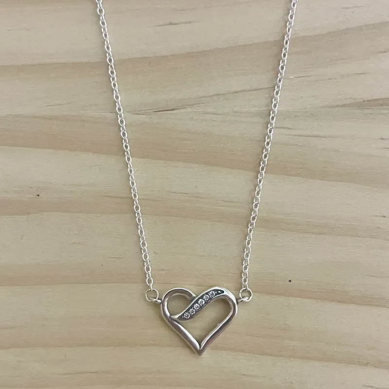 Cadena de corazón con brillo