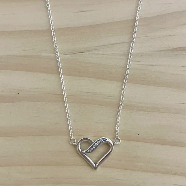 Cadena de corazón con brillo