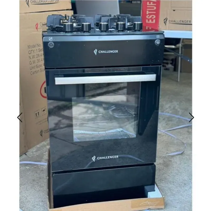 Cocina de 4 hornillas con horno