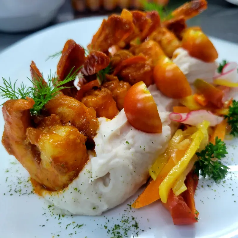 Enchilado de Camarones/Shrimp in tomato sauce