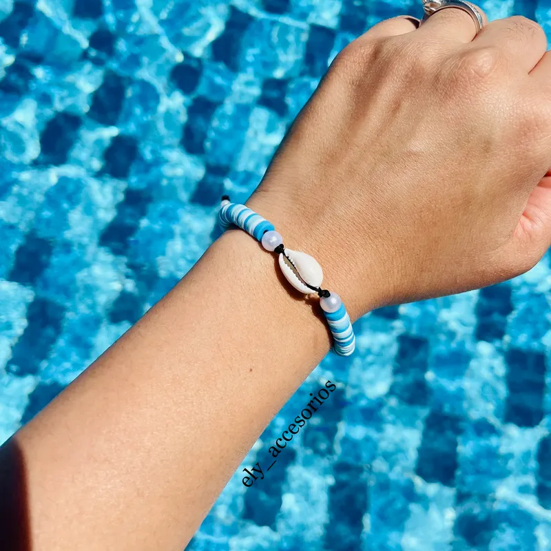 Pulsera de fimo y caracol