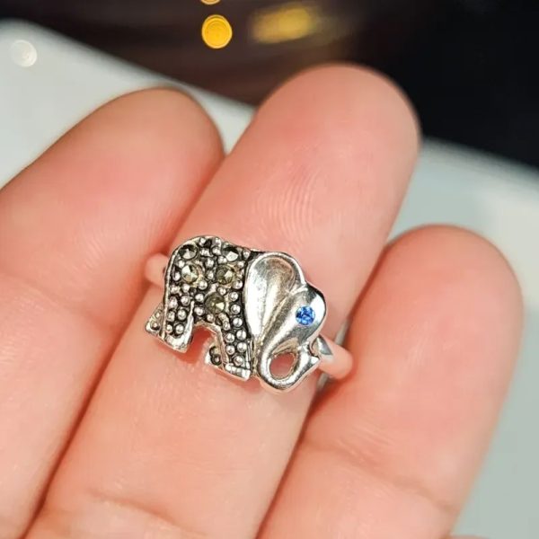 Anillo de plata 925 y Marquesitas.