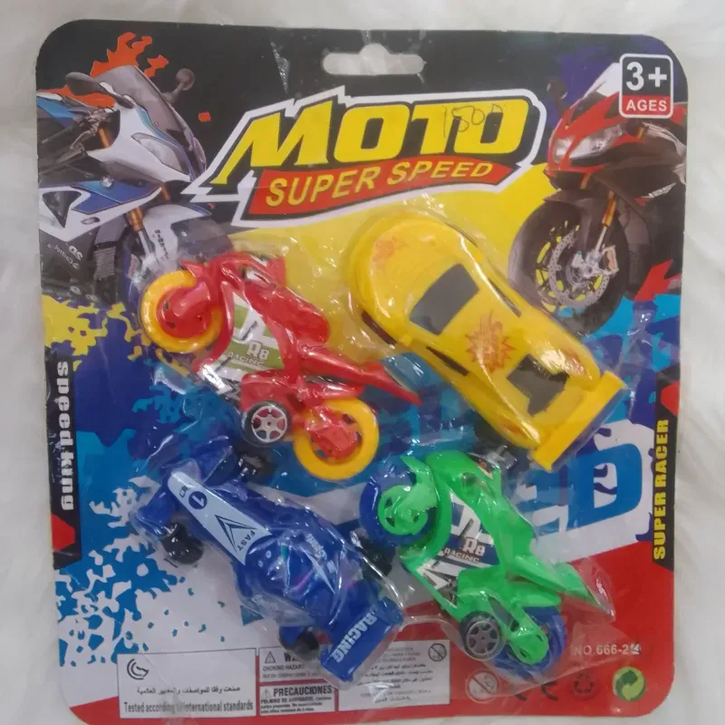 Juguete carton carros y motos