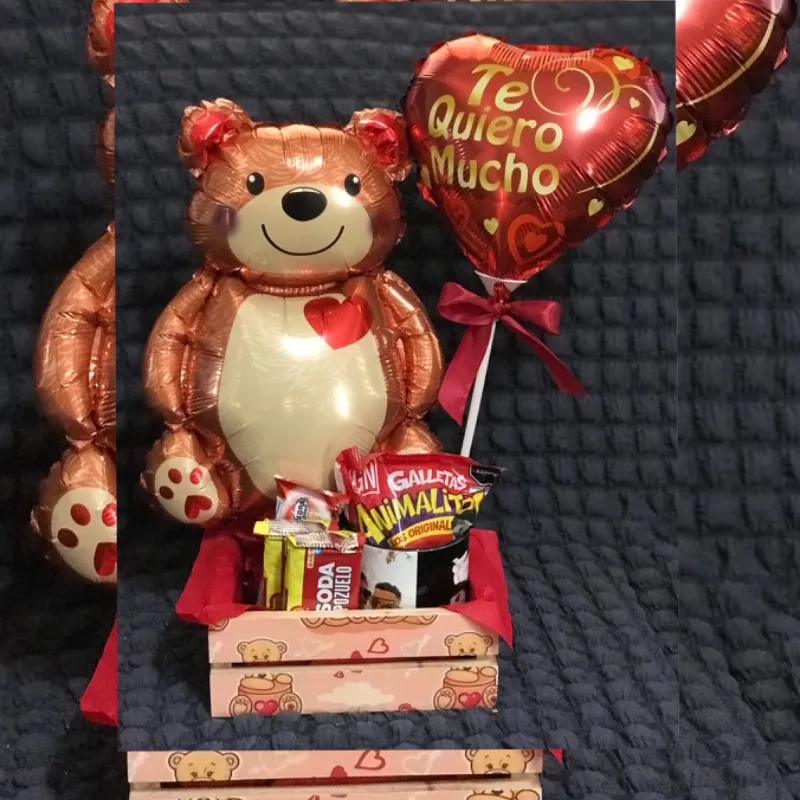 Caja con globo temático