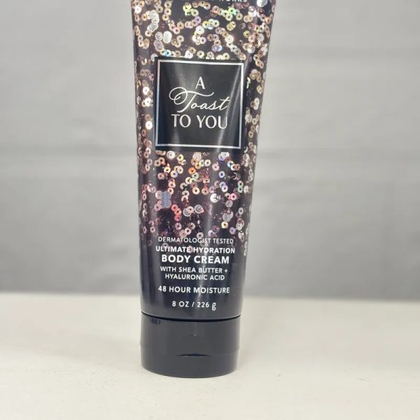 A TOAST TO YOU (Crema Corporal)