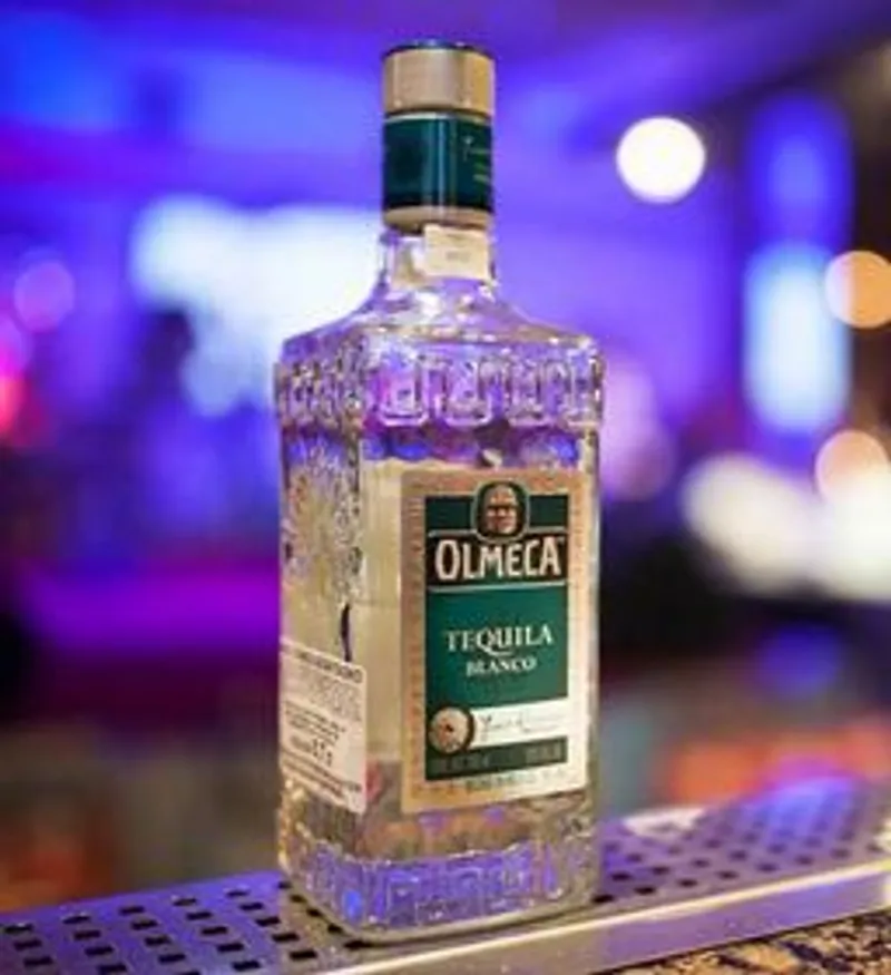 Olmeca Blanco
