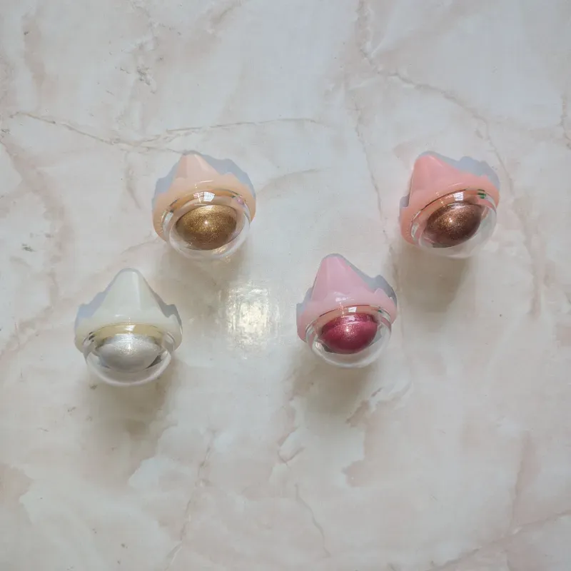 Iluminador tipo cono de helado