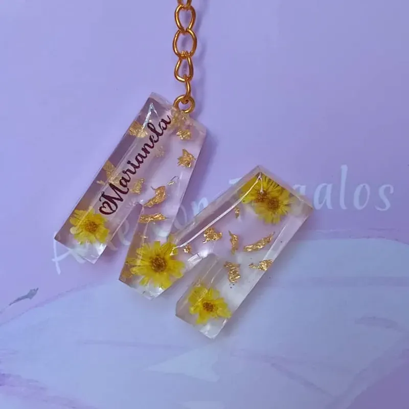 Llaveros de iniciales sencillos