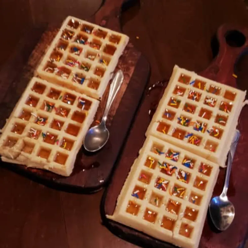 Wafles con dulce de leche
