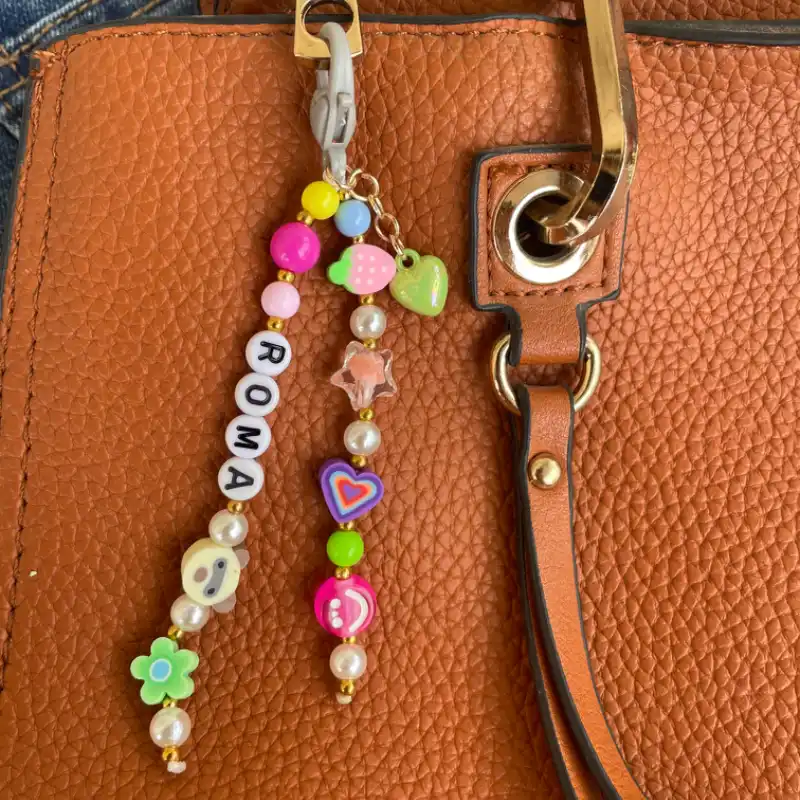 Llaveros personalizados para bolsos , mochilas etc