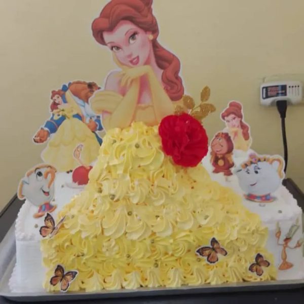 Pastel dos pisos de Bella