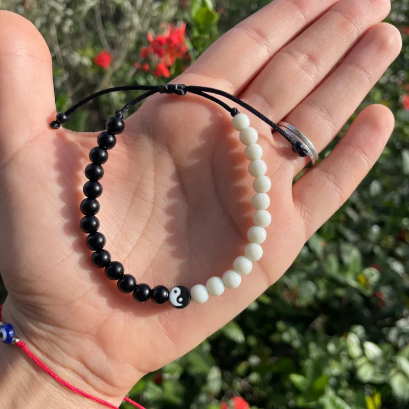 Pulsera de perlas con ying yang
