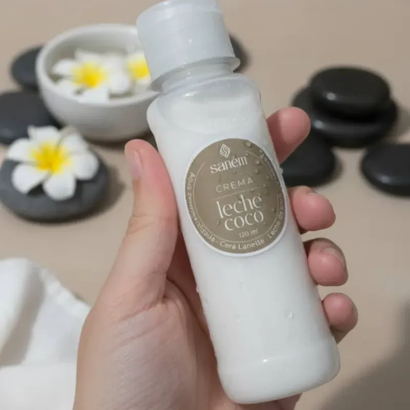 Crema de Leche de Coco con protección solar 120ml (Sanem)
