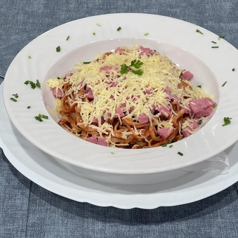 Spaguetis de Jamón
