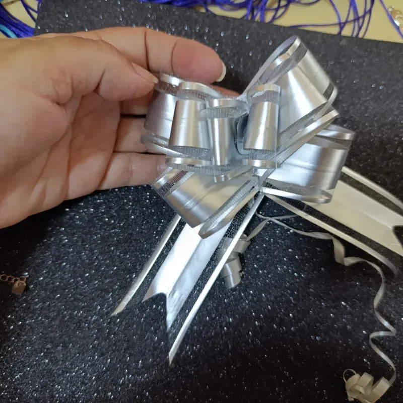 Lazo mágico color plateado 