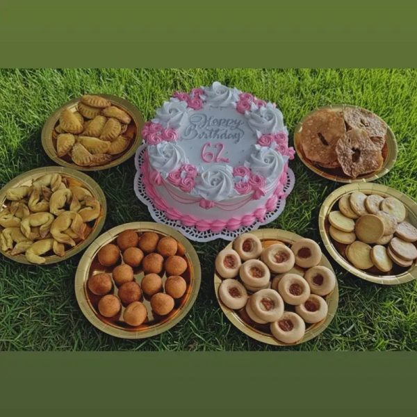 Combo mini cake y bufet