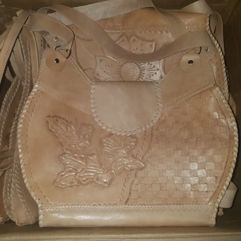 Cartera o jaba de Mujer.