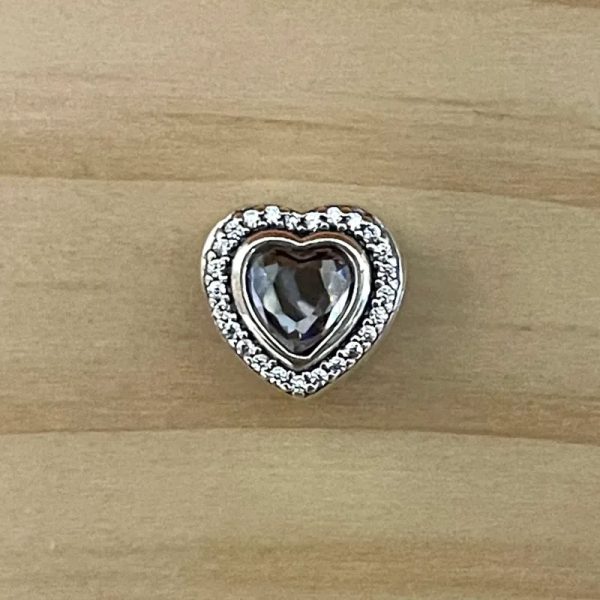 Charm Corazón Centro Blanco