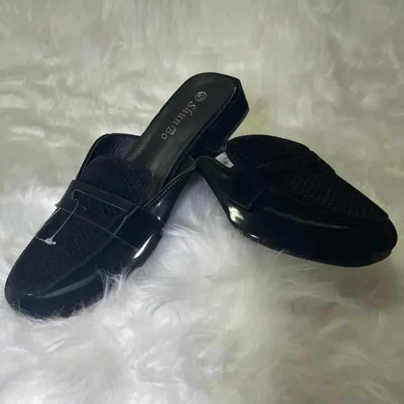 Sandalias estilo mocasín