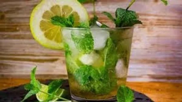Cóctel Mojito Royal