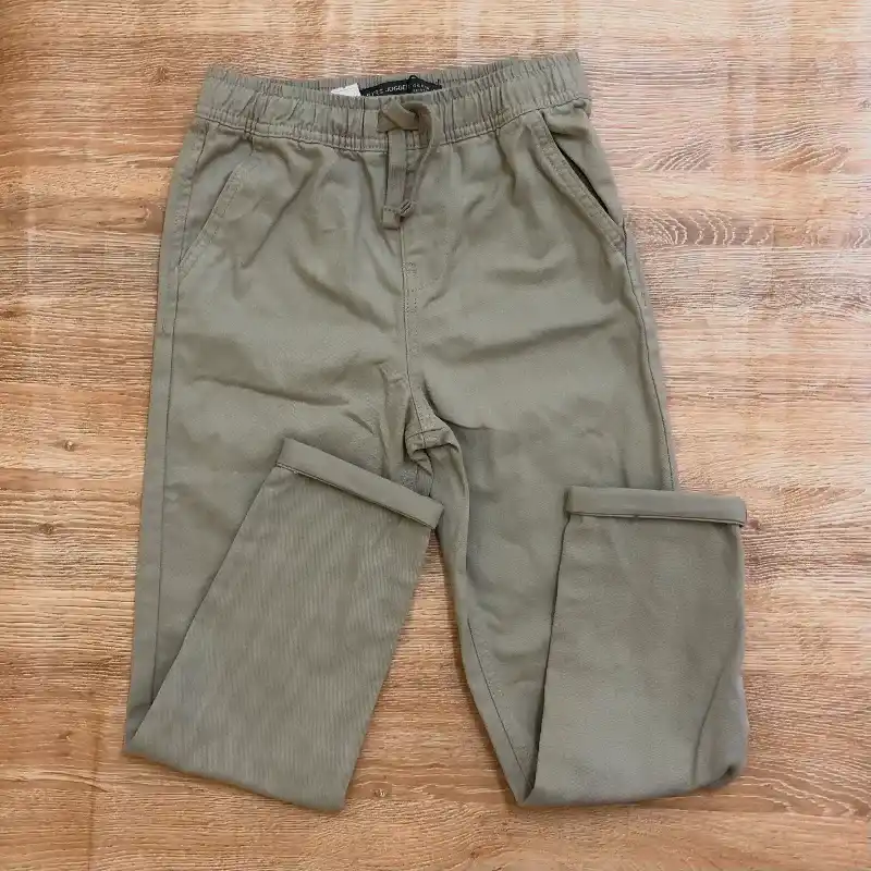 Pantalón color beige