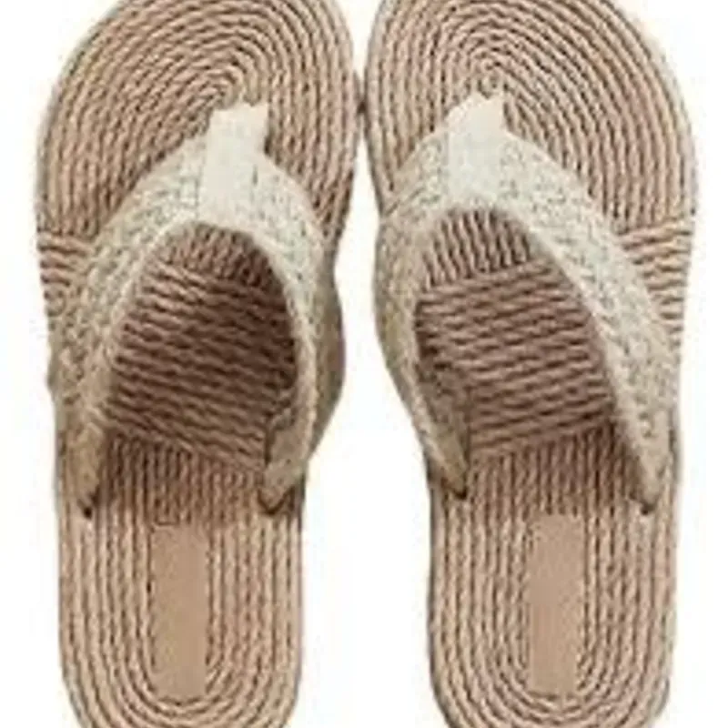 Chanclas de Mete-Dedos de Paja Tejidas