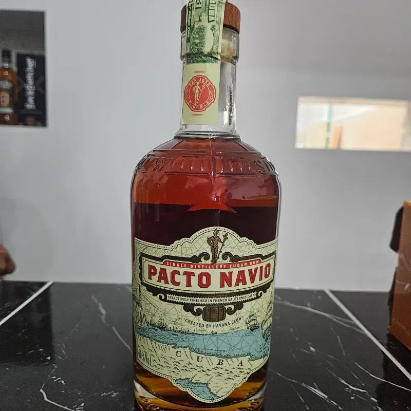 Trago Pacto Navio
