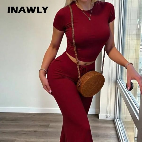Conjunto de pantaloneta y Pulover color vino