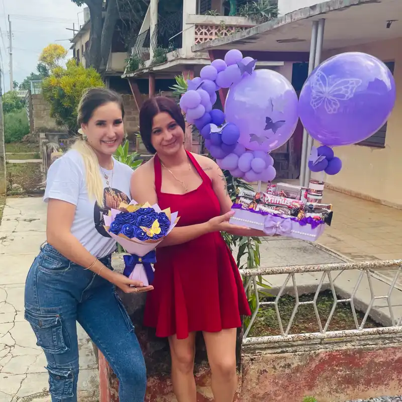 Regalo color morado  mujer