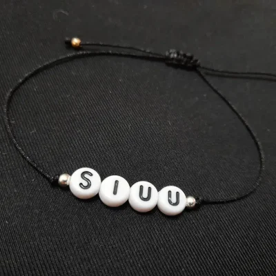 Pulsera sencilla con palabra