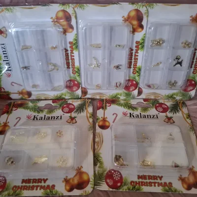 Adornos de metal Navideños