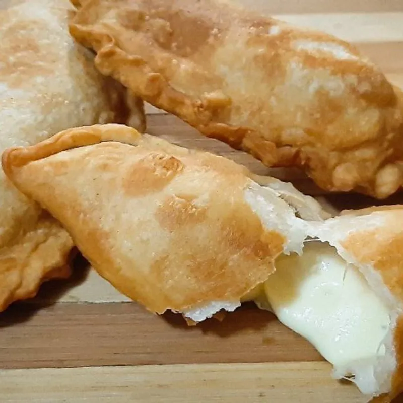 Empanada de Queso Blanco