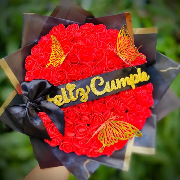 100 rosas con cinta 