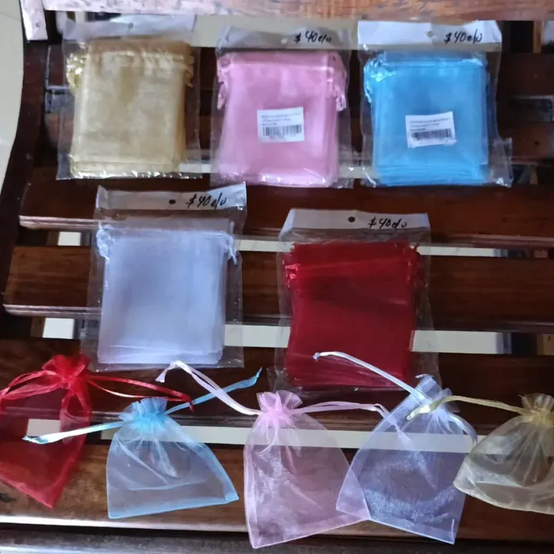 Bolsita pequeña de organza