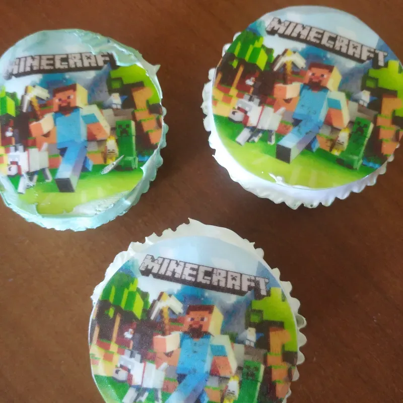 Panque con papel comestible