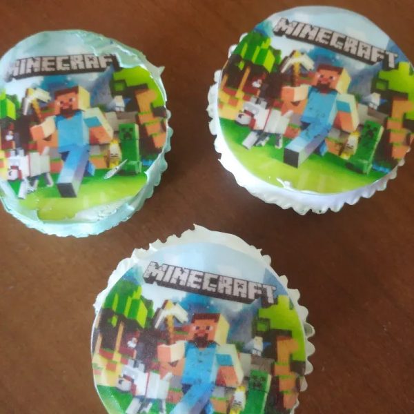 Panque con papel comestible