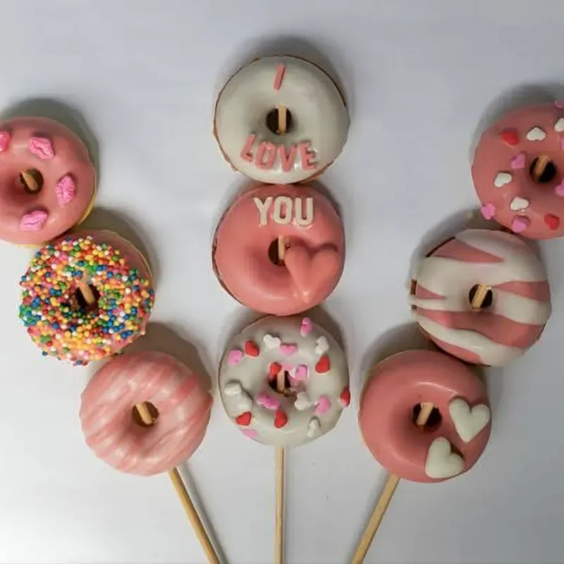 Brocheta de minidonas