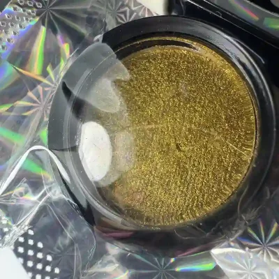 Efecto espejo dorado sólido