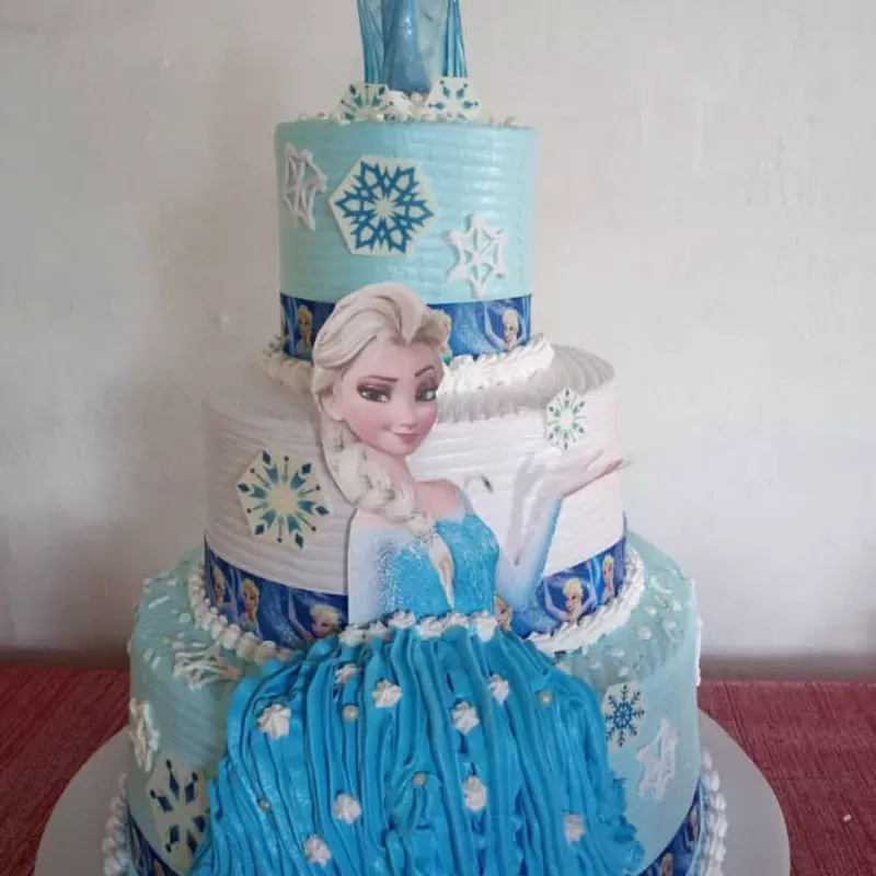 Pastel tres pisos Frozen