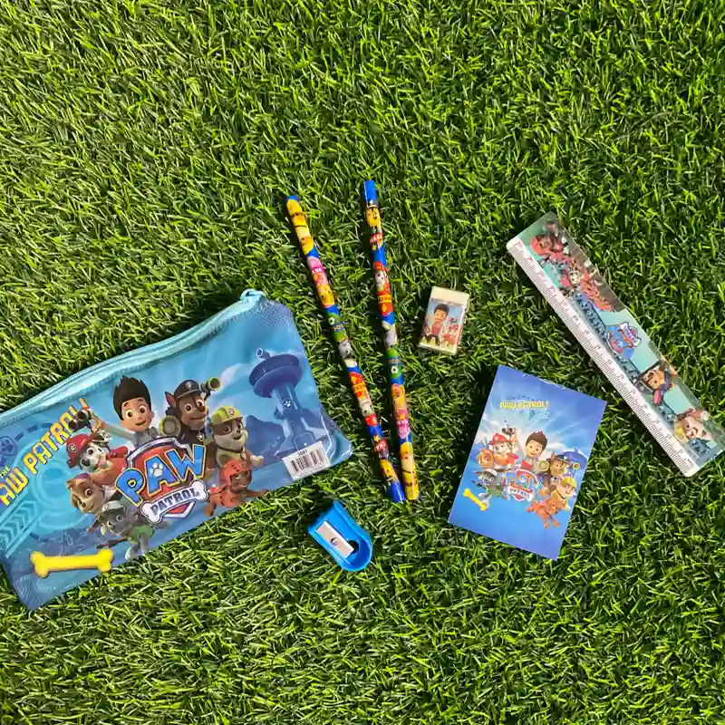 Cartuchera con utiles