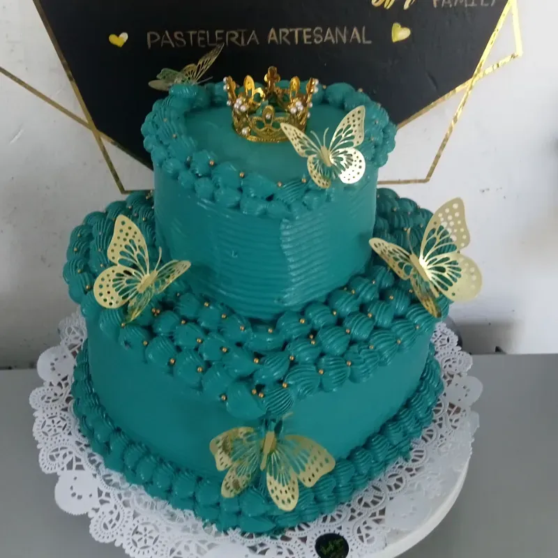 Cake doble piso de corazón