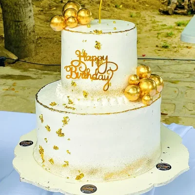 Cake de 2 niveles + temática