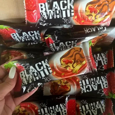 Panquesitos Black&White ( fresa )