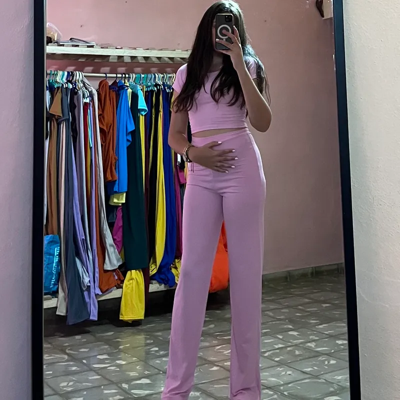 Conjunto de blusa y pantalón