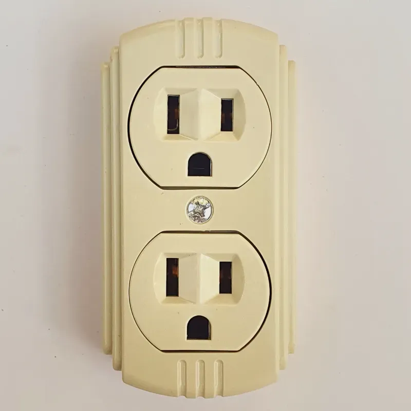 Toma Corriente De Superficie