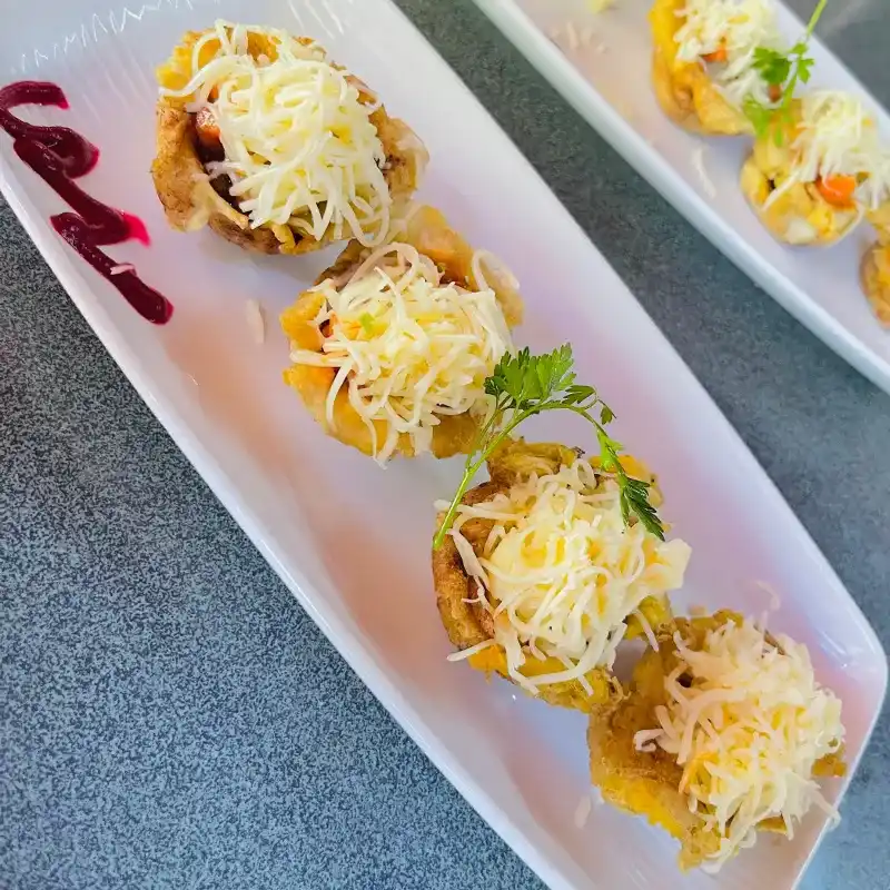 Chatinos rellenos con jamón y queso