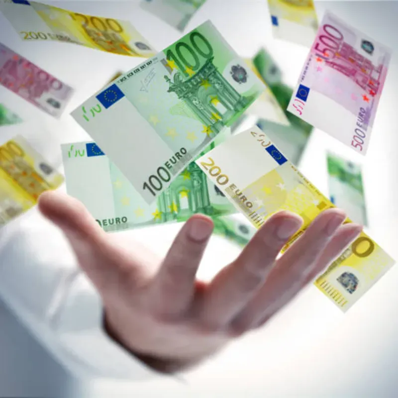 100 EUROS * 115 EUROS