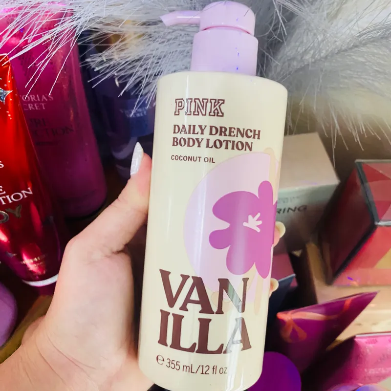 PINK DAILY DRENCH BODY LOTION VANILLA